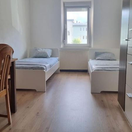 Apartment Mit 2 Betten Inklusive Gratis Parkplatz Грац Екстериор снимка