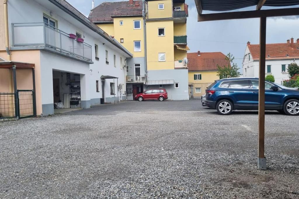 Apartment Mit 2 Betten Inklusive Gratis Parkplatz Грац Екстериор снимка